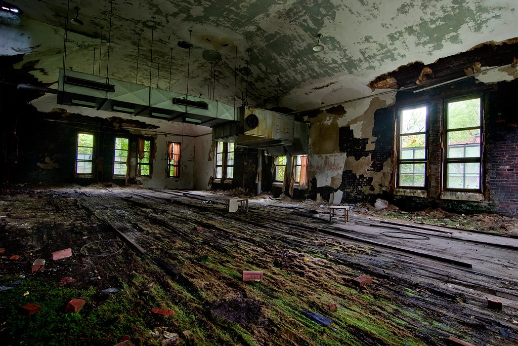 Moss Boards Photo Of The Abandoned Norwich State Hospital